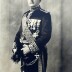123 fotografie in bianco e nero di dimensioni diverse raffiguranti Pietro Gazzera con persone diverse in ambienti militari italiani e esteri